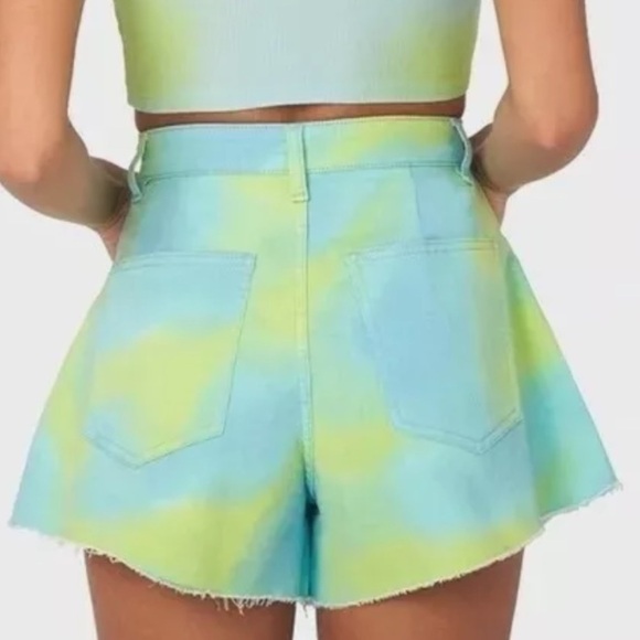 Revolve WeWoreWhat Flare Bell Shorts in Tie Dye Colorful Jean Size 27 Women NWT - Picture 3 of 8